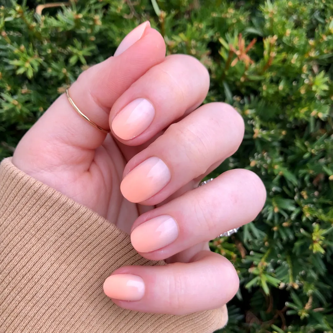 BI Syrup Gradient - Press-On | Extra Short | Round