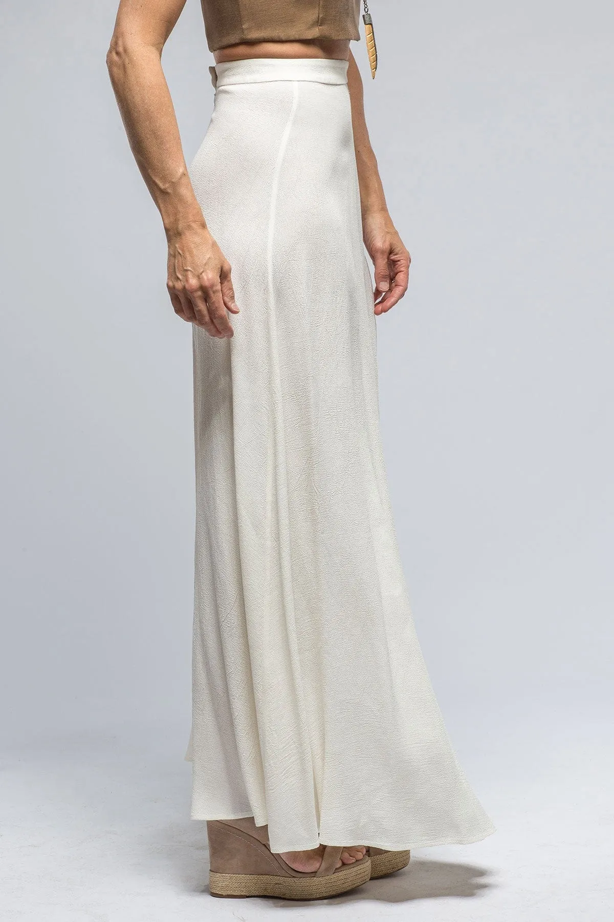 Full Circle Skirt In White