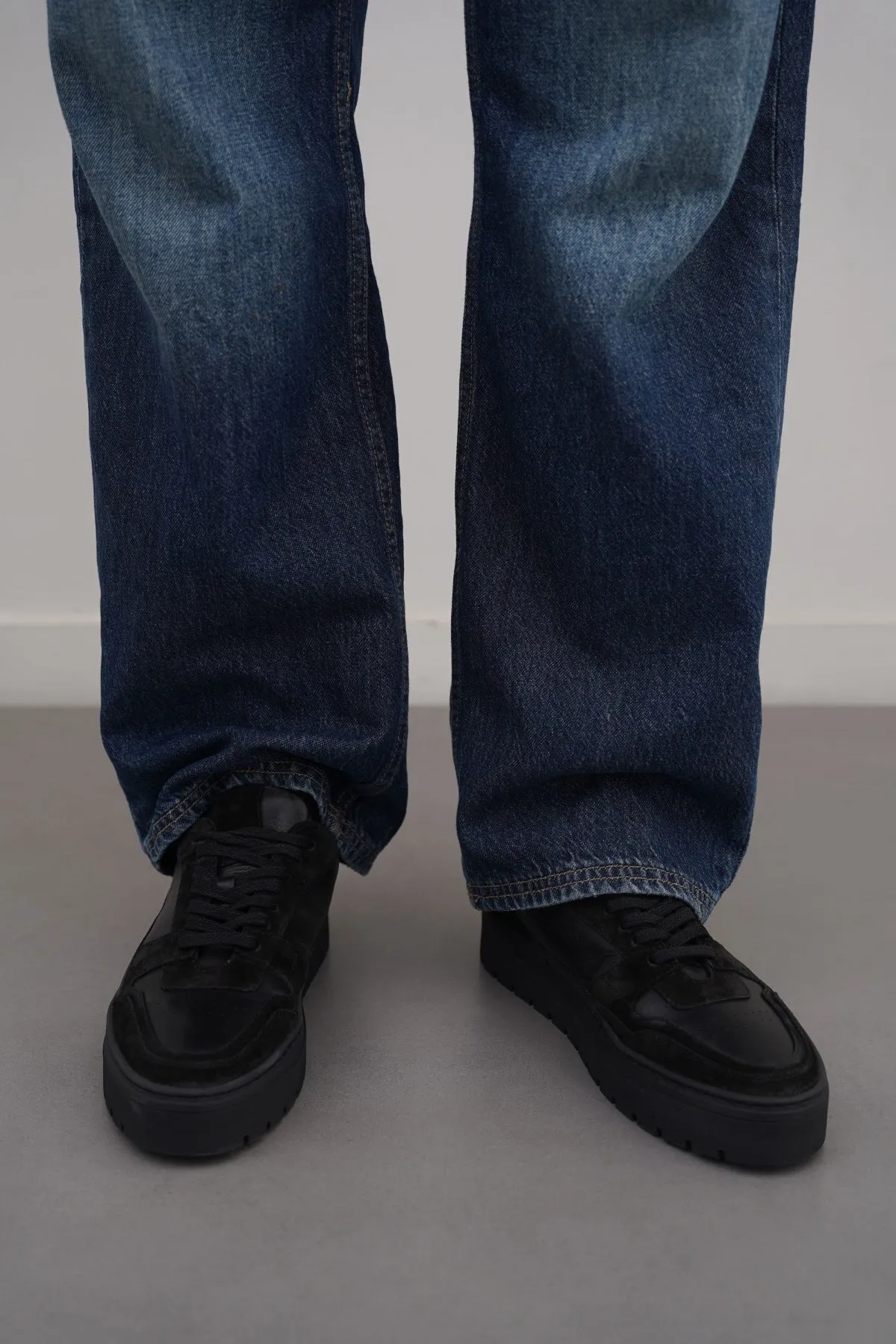 LEATHER CHUNKY SNEAKERS